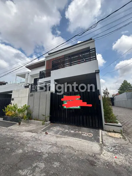 image DISEWAKAN – RUMAH 2 LANTAI LOKASI STRATEGIS (3)