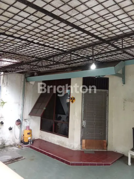 image DIJUAL CEPAT RUMAH 1.5 LANTAI DI TAMAN SEMANAN INDAH (7)