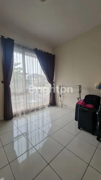 image RUMAH MEWAH 2 LANTAI SEMI FURNISHED THE COSMO ICON BSD (7)