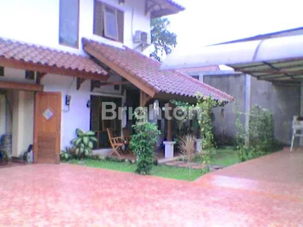 image RUMAH LUAS  DEKAT TB SIMATUPANG  DAN PASAR MINGGU (3)