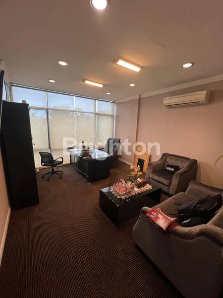 image STRATEGIS! RUKO 4 LT SIAP PAKAI DI JAKARTA TIMUR (3)