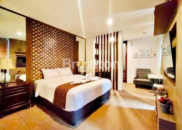 image VILLA MEWAH 2 LANTAI DI LOKASI TENANG SANUR AREA BALI (2)