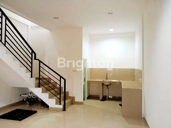 image RUKO KOMERSIAL  BANGUNAN SEMI FURNISH 3,5 LANTAI DI CENGKARENG, JAKARTA BARAT (6)