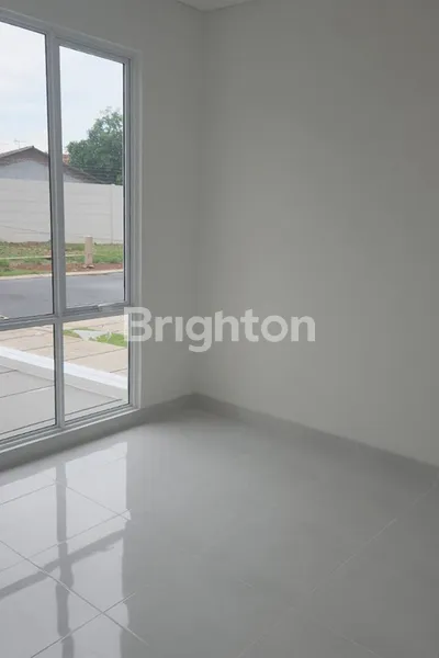 image RUMAH BARU BERLANTAI MEZZANINE DI PARAMOUNT PETALS CLUSTER ASTER (6)