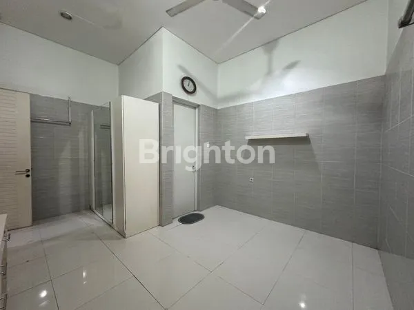 image RUMAH 3 LANTAI DI DAAN MOGOT, 6 KT (7)