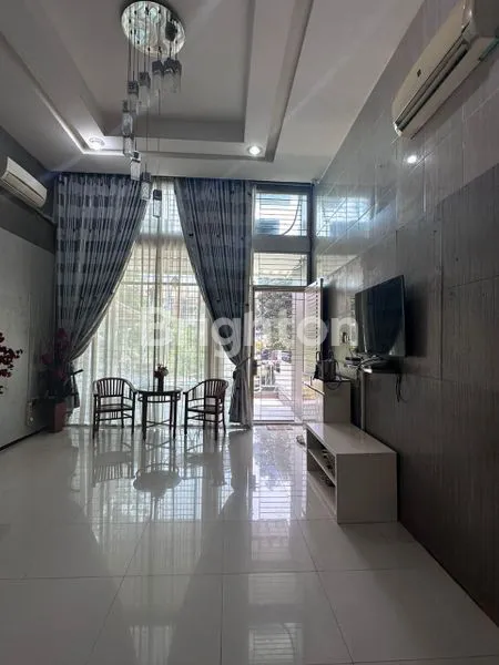 image RUMAH 3 LANTAI DI DAAN MOGOT, 6 KT (4)