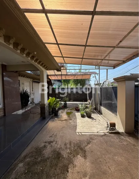 image RUMAH BESAR NOL JALAN TEBO DI BANDULAN KOTA MALANG (2)