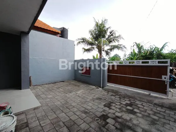 image RUMAH CANTIK 2 LANTAI DI KEBOIWA UTARA, DENPASAR BARAT (2)