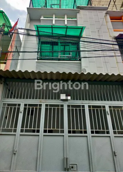 image HUNIAN NYAMAN RUMAH 3 LANTAI DI JELAMBAR,  ROW 1 MOBIL (1)
