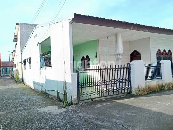 image RUMAH DI PERUMNAS HELVETIA (2)