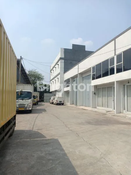 image DISEWAKAN GUDANG DIHALIM. JURU MUDI (2)