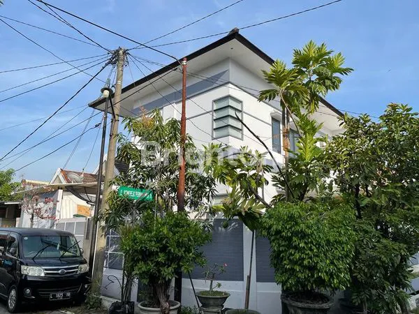 image RUMAH SECOND SIAP HUNI WONOREJO PERMAI TIMUR DEKAT UPN IPH MERR RUNGKUT 10 MENIT KE BANDARA (2)