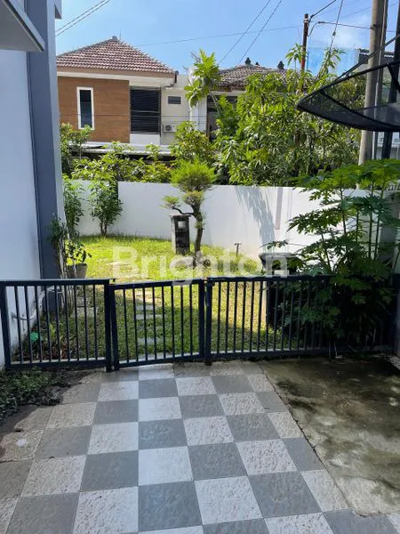 image RUMAH SECOND SIAP HUNI WONOREJO PERMAI TIMUR DEKAT UPN IPH MERR RUNGKUT 10 MENIT KE BANDARA (3)