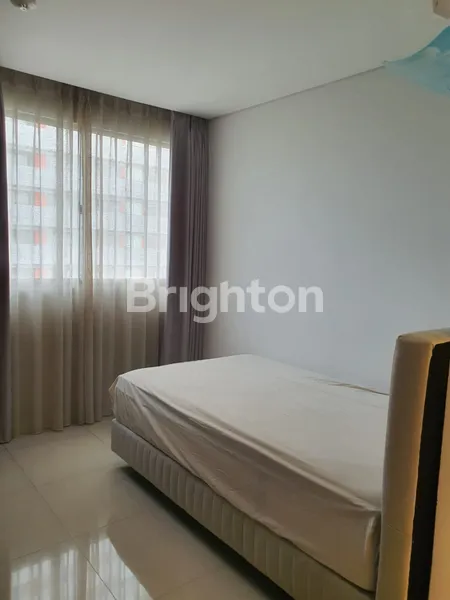 image DIJUAL APARTMENT 2 KAMAR TIDUR POOL VIEW DI PADDINGTON HEIGHT ALAM SUTERA (2)