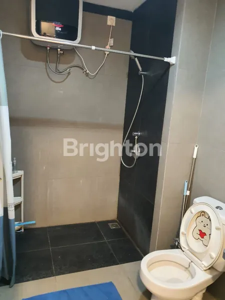 image DIJUAL APARTMENT 2 KAMAR TIDUR POOL VIEW DI PADDINGTON HEIGHT ALAM SUTERA (4)