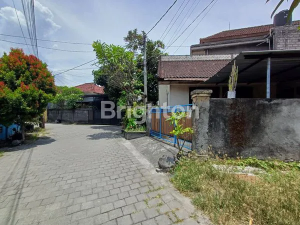 image SEWA TANAH STRATEGIS 500M2 DI RENON – LOKASI PREMIUM DENGAN BONUS BANGUNAN SIAP PAKAI! (4)