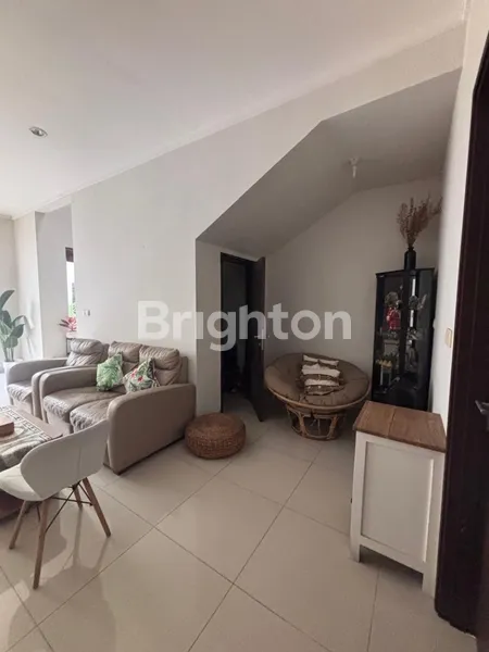 image JUAL CEPAT: RUMAH CANTIK TERAWAT DI MODERNLAND – AKSES STRATEGIS & LINGKUNGAN NYAMAN (6)