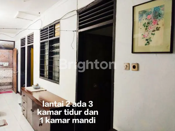 image RUMAH 2 LANTAI 150M² MENGHADAP SELATAN TEMBUS MENGHADAP BARAT TERDAPAT 3 TOKO DI PADEMANGAN JAKARTA UTARA  (4)