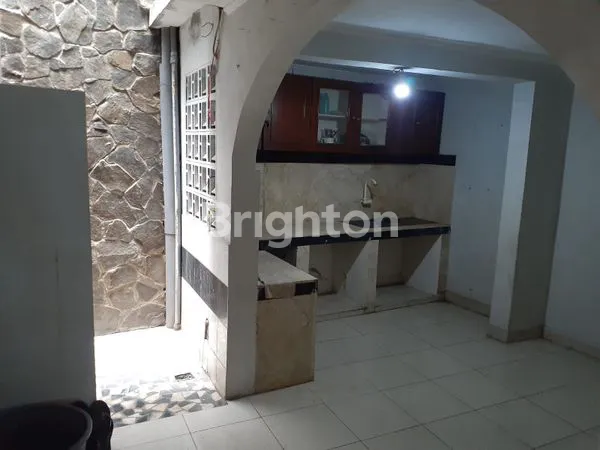 image RUMAH BAGUS DAERAH TEBET NYAMAN DAN TENANG (6)