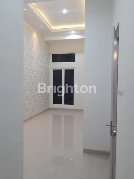image RUMAH 1.5LT LT 197M² DI RUNGKUT ASRI TIMUR (3)
