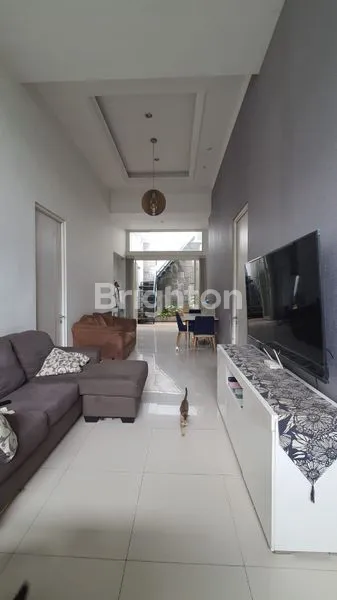 image RUMAH 1.5LT LT 197M² DI RUNGKUT ASRI TIMUR (1)