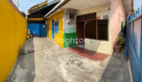 image RUMAH USAHA STRATEGIS EX PABRIK PLASTIK DI CENGKARENG – LT 308 M², LB 235 M², AKSES UTAMA DEKAT TOL\\N (8)