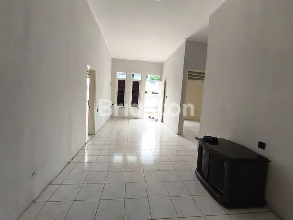 image RUMAH 1 LANTAI SIAP HUNI DI MERUYA INDAH JAKARTA BARAT (2)