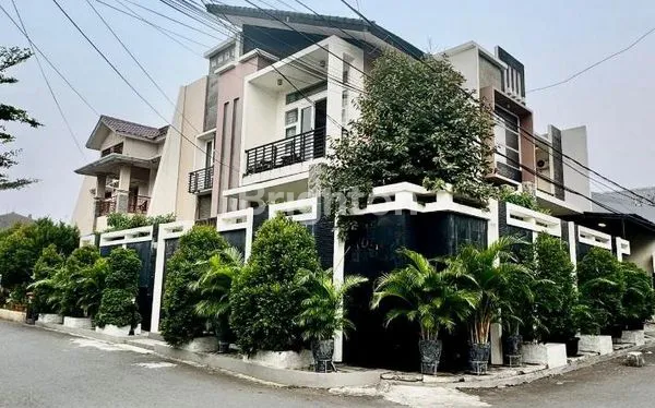 image RUMAH RAPIH POJOK PULOMAS JAKTIM (1)
