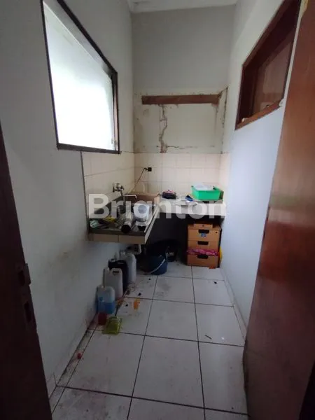 image RUKO 2 PINTU 3,5 LANTAI DI LOKASI PREMIUM DAN STRATEGIS JL GATOT SUBROTO - BANDUNG (6)