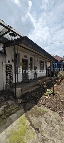 image RUMAH INDIS STRATEGIS DI CIMAHI KOTA, COCOK UNTUK TINGGAL ATAU JADI CAFE (8)