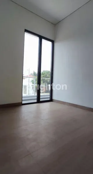 image RUMAH SUPER CANTIK DI KOTAMADYA BOGOR (6)