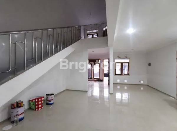 image RUMAH SIAP HUNI 2 LANTAI NGINDEN INTAN, LOKASI STRATEGIS, DEKAT KE PUSAT KOTA (1)