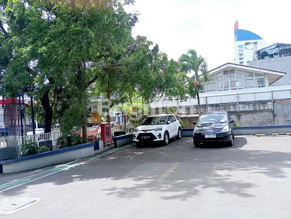 image GEDUNG MEZANINE 1.800M² DI PONDOK PINANG, JAKARTA SELATAN AKSES TOL & HELIPAD (5)