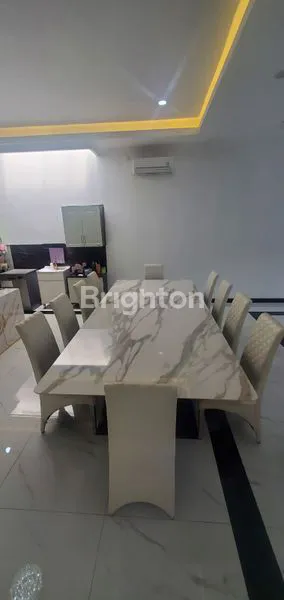 image DI JUAL RUMAH MEWAH SIAP HUNI DI PERUMAHAN PURI GARDENA , PEGADUNGAN, KALIDERES, JAKARTA BARAT (2)