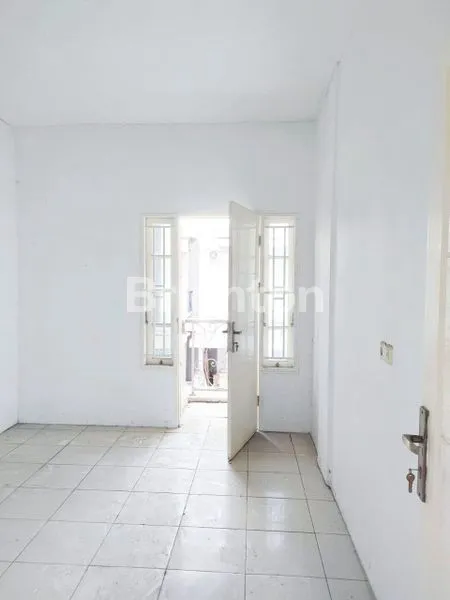 image RUMAH THE GRAND MENTENG INDAH - SIAP HUNI - FULL FASILITAS KOMPLEK (7)
