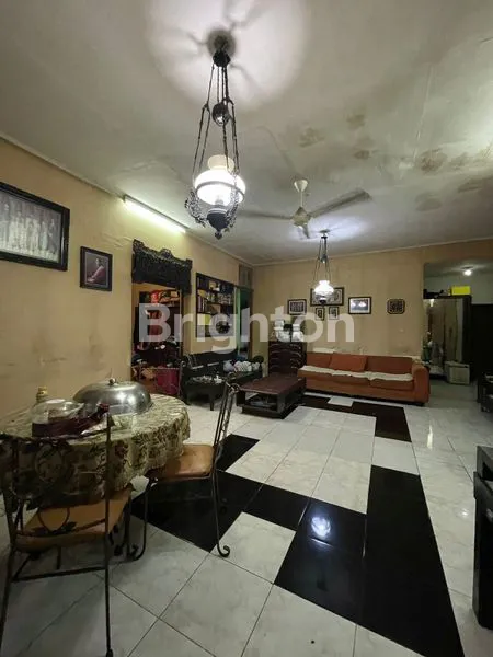 image RUMAH HOOK RADIO DALAM, KEBAYORAN BARU (3)