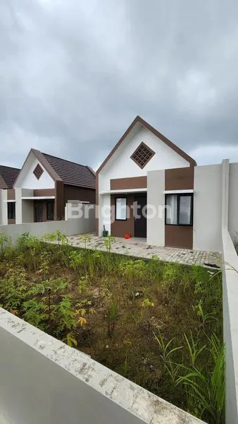 image RUMAH CANTIK LT 160 DI TENJO (6)