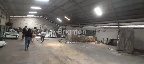 image GUDANG+LAHAN PARKIR LUAS MUAT SEMUA JENIS KENDARAAN BESAR AREA KALIANAK SURABAYA (4)