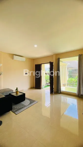 image RUMAH MODERN FURNISH TIGA LANTAI DI UNGASAN DEKAT KE PECATU GRAHA (4)