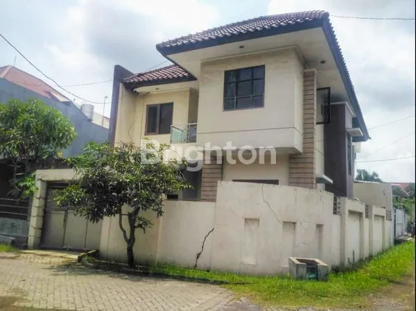 image RUMAH MINIMALIS MANYAR INDAH SURABAYA  2 LANTAI POSISI HOOK (2)