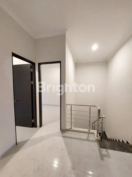 image RUMAH BARU 2 LANTAI MANYAR KERTA ADI / MANYAR KERTOADI, SURABAYA TIMUR. DEKAT RAYA KERTAJAYA INDAH - MERR - DHARMAHUSADA INDAH - MANYAR KERTOARJO - GALAXY MALL - GALAXI BUMI PERMAI / ARAYA TAHAP 1 - PURI GALAXY - KAMPUS ITS - PAKUWON CITY, DLL. (6)