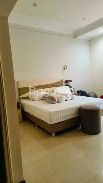 image DIJUAL RUMAH MEWAH FULL FURNISH SIAP HUNI LOKASI STRATEGIS PUSAT KOTA (5)