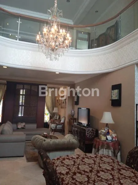 image RUMAH BESAR TERAWAT BLOKM GANDARIA JAKSEL (7)