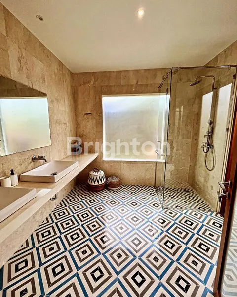 image VILLA MEWAH DI KAYU TULANG (7)