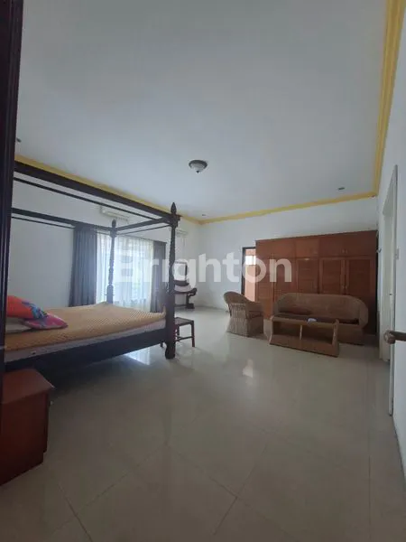 image HUNIAN EKSKLUSIF KOLAM RENANG & FURNISHED (8)