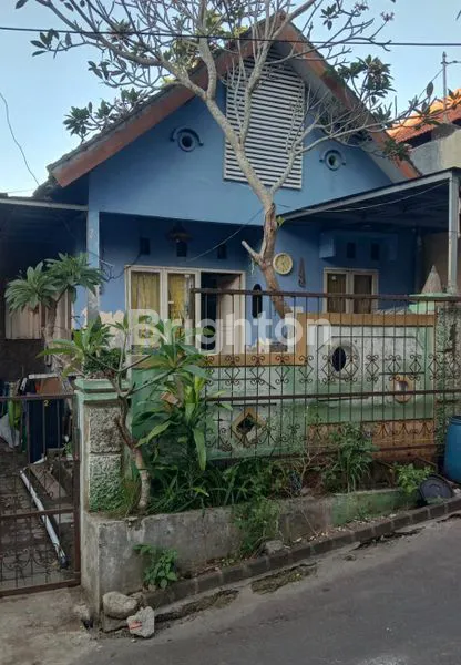 image RUMAH DI JL. PERMATA BENOA KUTA SELATAN – LINGKUNGAN NYAMAN (1)