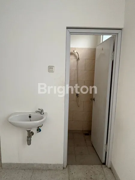 image COCOK UNTUK USAHA! RUKO DI TAMAN RATU (4)