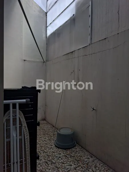 image RUMAH MODERN MINIMALIS DI KOTA MADIUN (8)