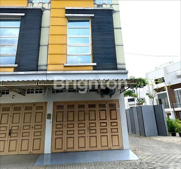 image RUKO POSISI HOOK DI KOMPLEK ISTANA PRIMA 2 JL.BRIDJEND KATAMSO SIAP HUNI  (3)