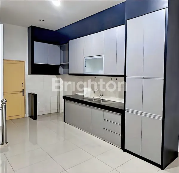 image RUKO POSISI HOOK DI KOMPLEK ISTANA PRIMA 2 JL.BRIDJEND KATAMSO SIAP HUNI  (5)